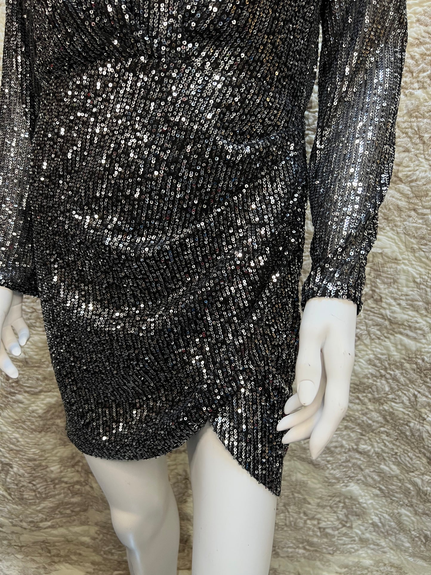 Robe Noire Sequins Kilky M/L