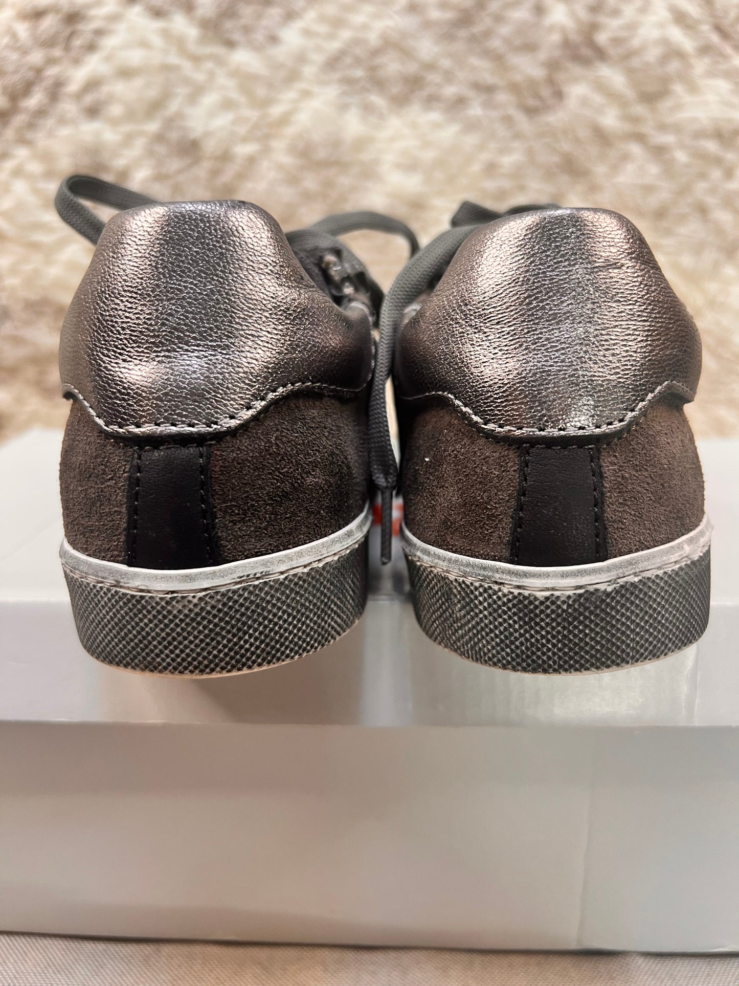 Chaussures Fille Requins 33