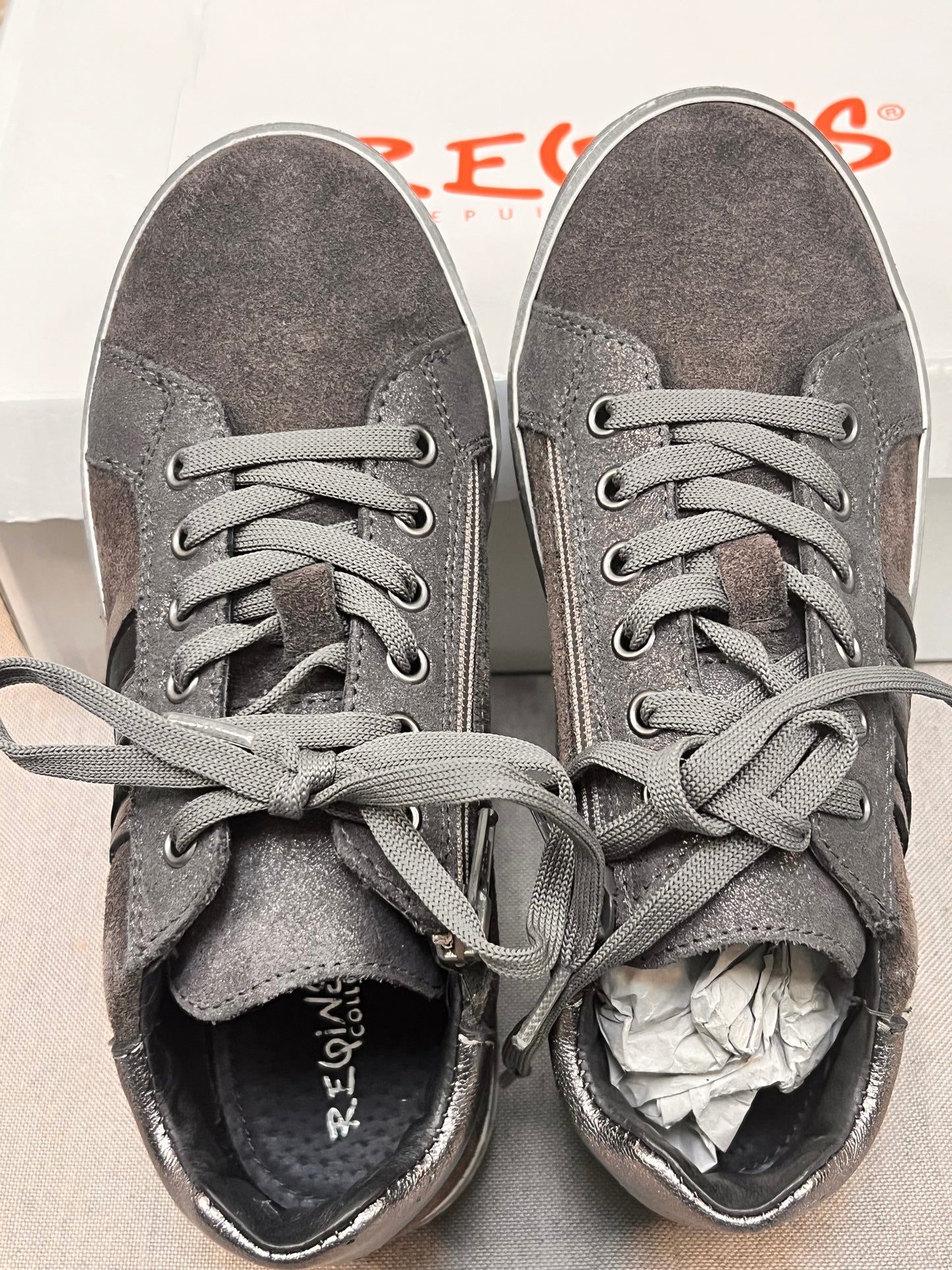 Chaussures Fille Requins 33